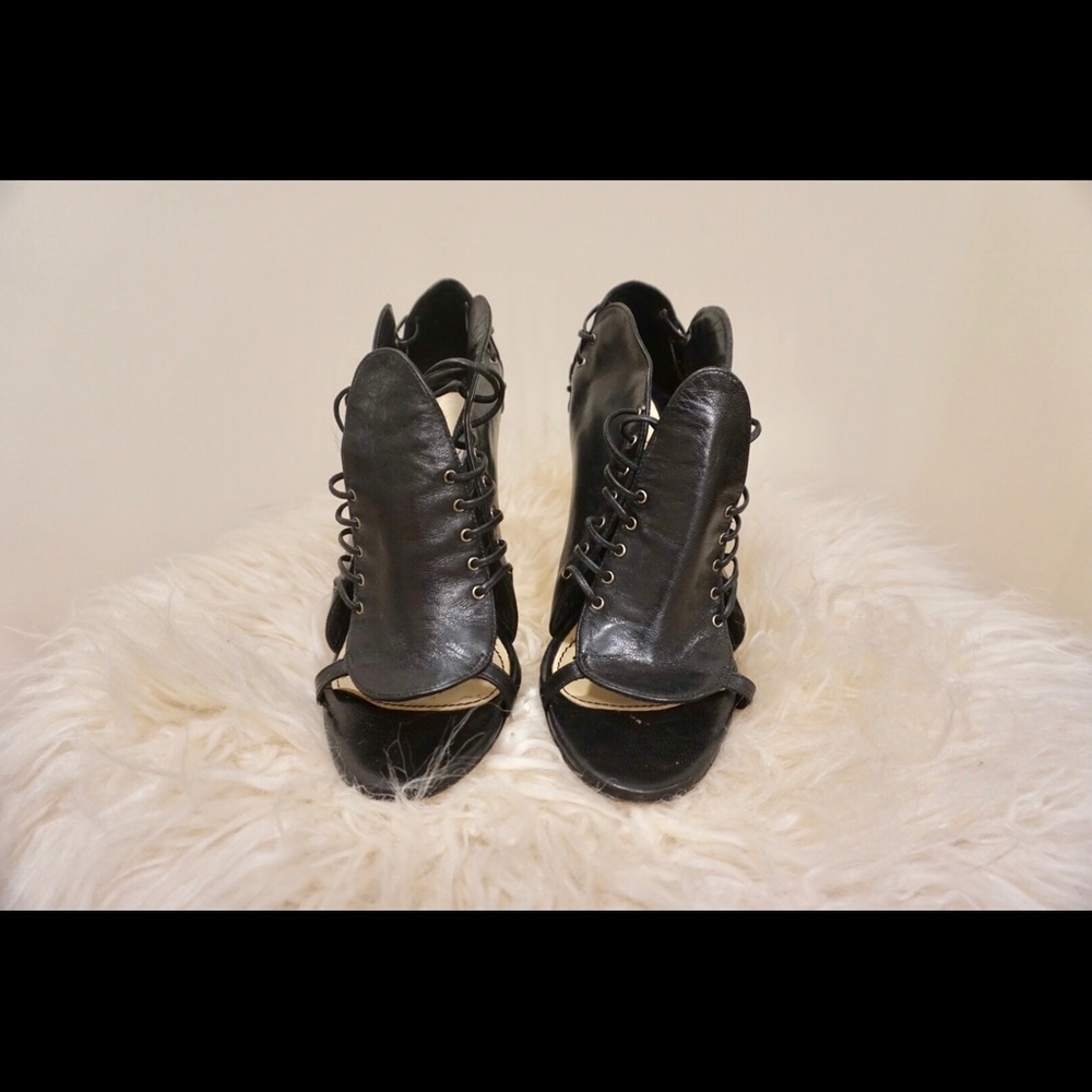 Camilla Skovgaard  open toe pump